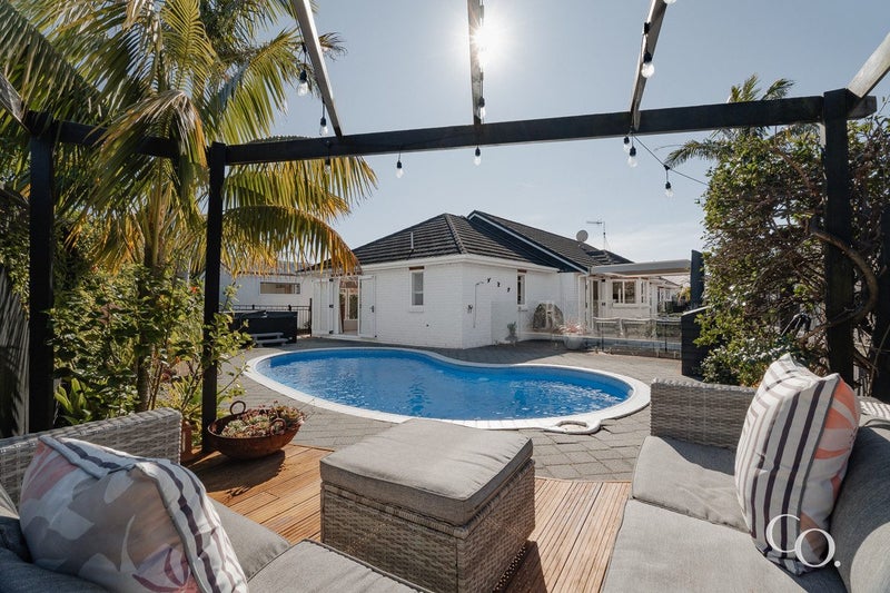 48 Oriental Parade, Papamoa Beach, Papamoa - Carousel 1