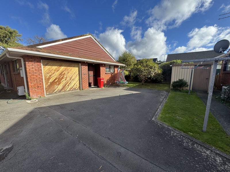 4B Richmond Street, Wallaceville, Upper Hutt - Carousel 1