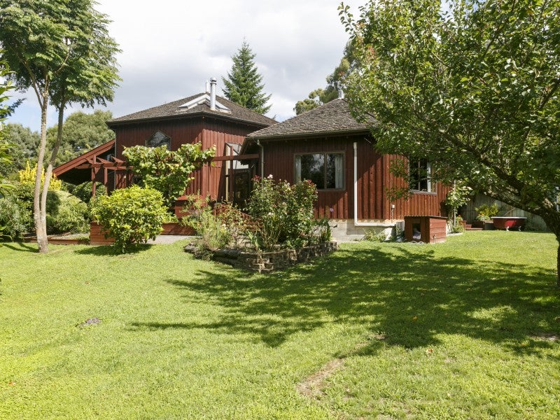 77 Acacia Heights Drive, Taupo - Carousel 1