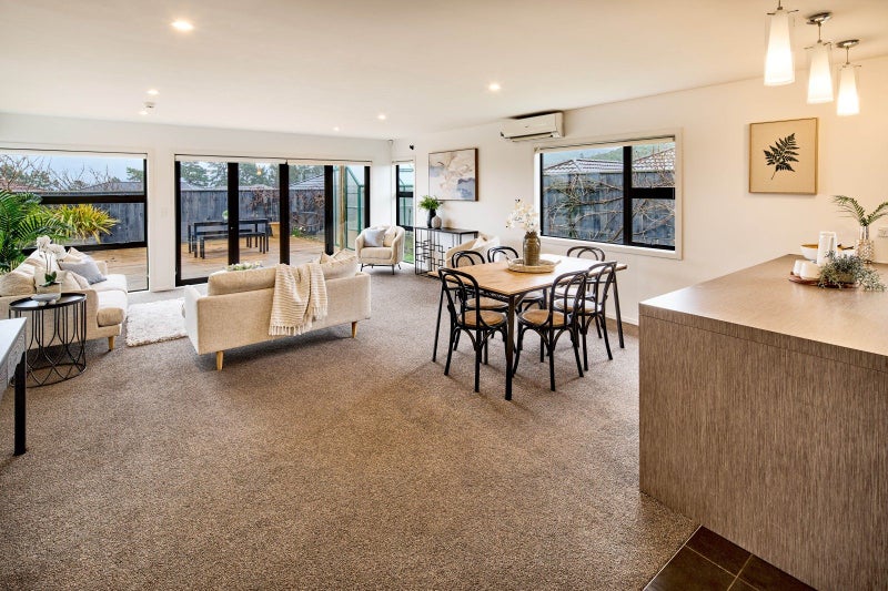 49 Sunstone Crescent, Brown Owl, Upper Hutt - Carousel 2