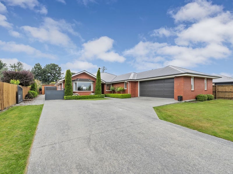 3 Glen Oak Drive, Kirwee - Carousel 1