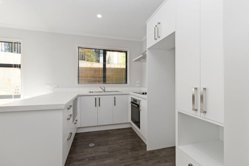 2/1 Corrin Street, Melville, Hamilton - Carousel 2