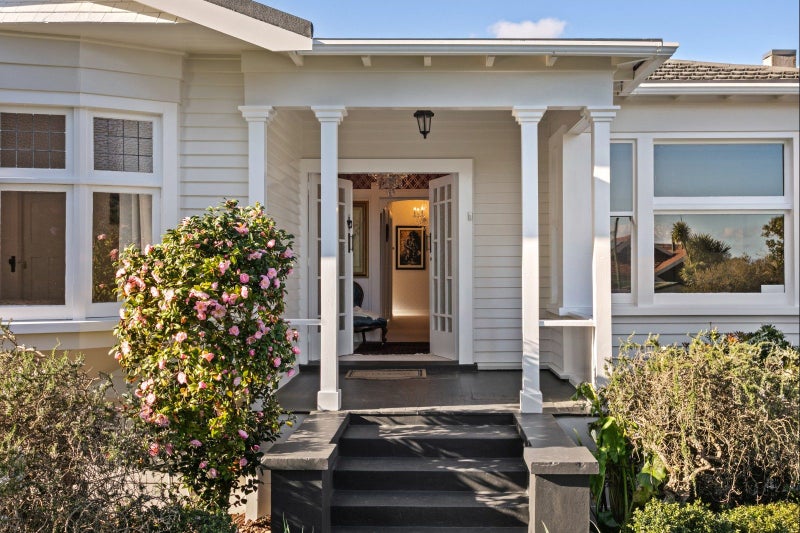 97 Stout Street, Whataupoko, Gisborne - Carousel 1