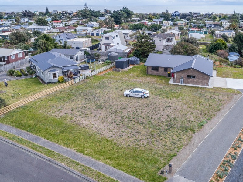 14 Taonui Street, Waitārere Beach, Levin - Carousel 5