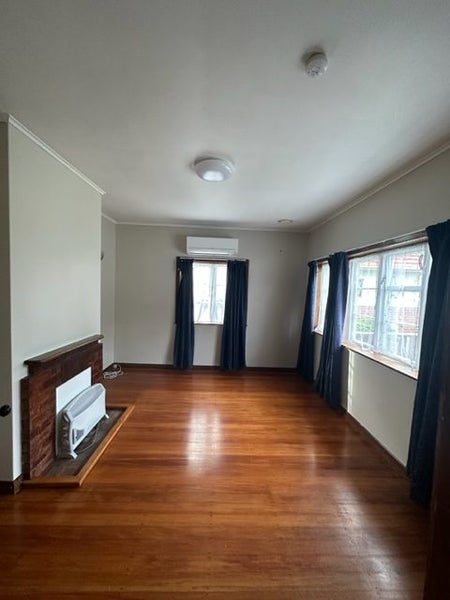 69 Bell Road, Waiwhetu, Lower Hutt - Carousel 2