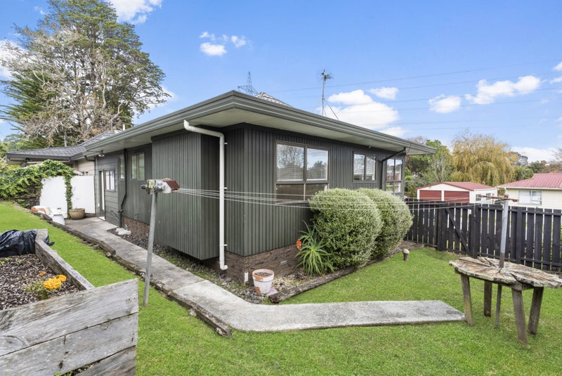109A Bolton Street, Blockhouse Bay, Auckland - Carousel 2