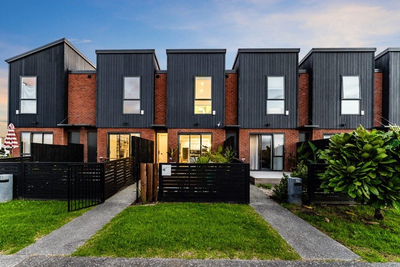 41 Waka Moana Drive, Hobsonville, Auckland - Carousel 1