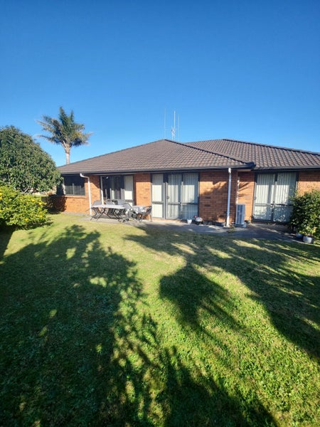 3 Atlantic Close, Papamoa Beach, Papamoa - Carousel 2