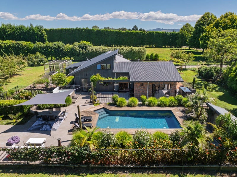 28 Melville Road, Tauranga - Carousel 1