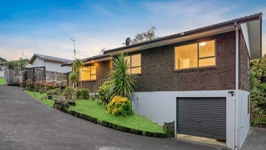 109 Kemp Road, Massey, Auckland - Carousel 1