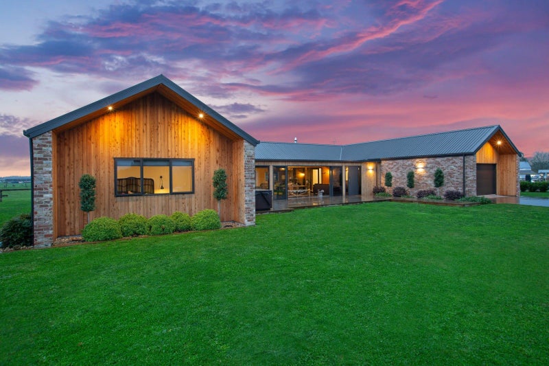 1237 Mcclure Street, Te Awamutu - Carousel 2