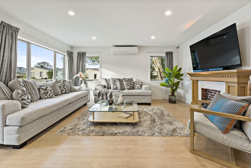 18A Lorraine Avenue, Mount Albert, Auckland - Carousel 2