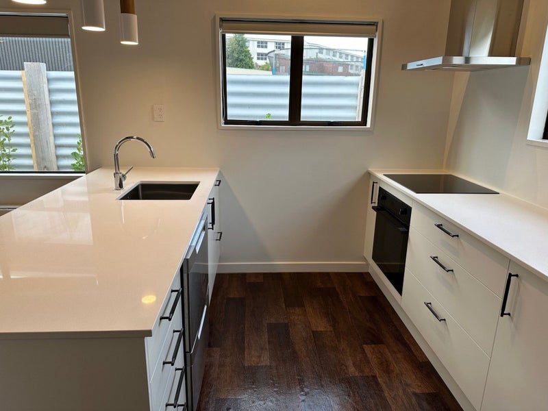29B Sainsbury Road, Fernhill, Queenstown - Carousel 2