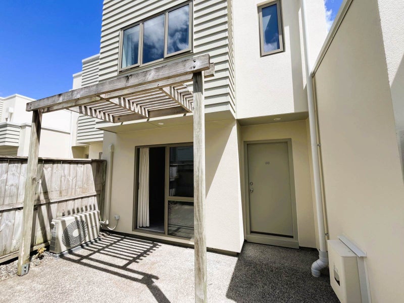 60/21 Hunters Park Drive, Three Kings, Auckland - Carousel 16