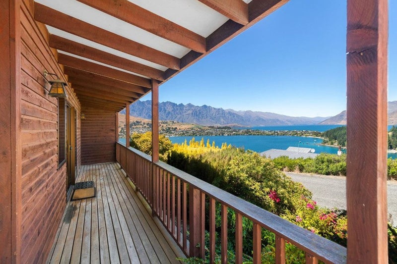 4 Earnslaw Terrace, Queenstown, Queenstown - Carousel 9