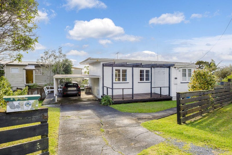1 Woodlands Avenue, Snells Beach, Snells Beach - Carousel 1