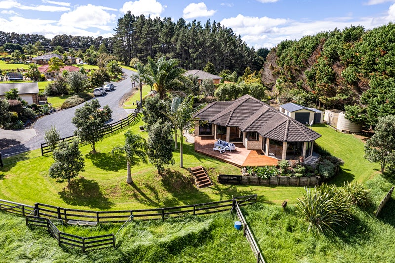 21 Bretts Place, Kamo - Carousel 1