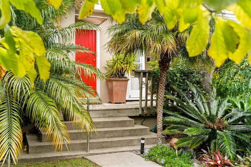 1/94 Island Bay Road, Beach Haven, Auckland - Carousel 2