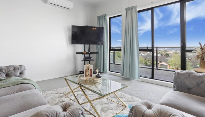 6/130 Stancombe Road, Flat Bush, Auckland - Carousel 1