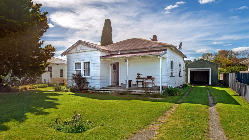 18 Daphne Street, Outer Kaiti, Gisborne - Carousel 1