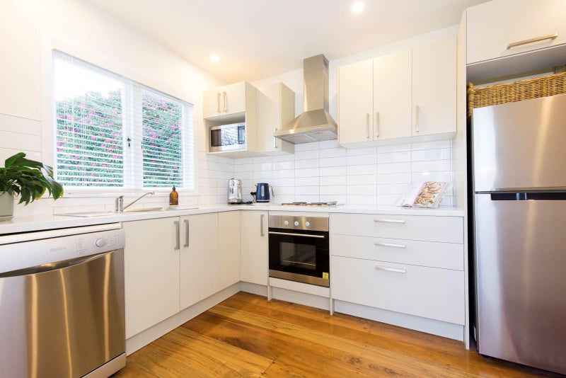 2/0 Marsden Avenue, Balmoral, Auckland - Carousel 2