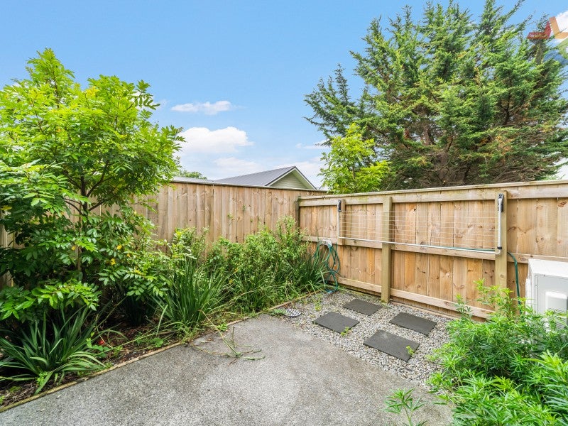 20 Ron Deal Way, Epuni, Lower Hutt - Carousel 2