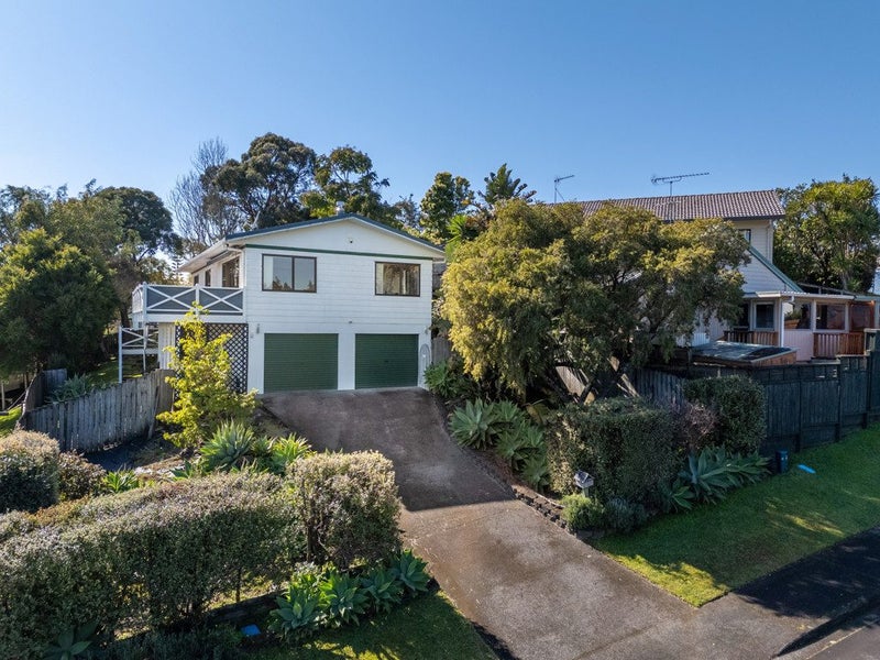 15 Anne McLean Drive, Bayview, Auckland - Carousel 2