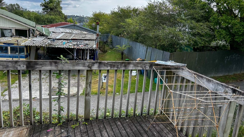16 Kelman Road, Kelston, Auckland - Carousel 13