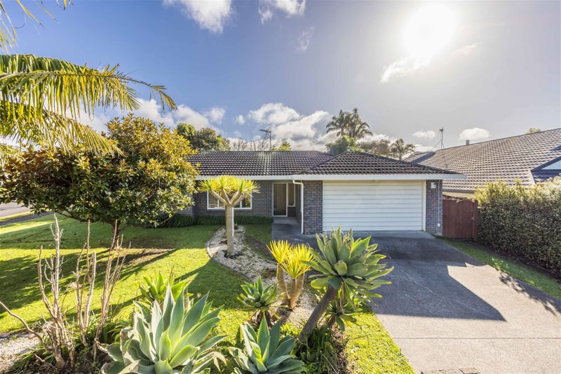 11 Picasso Drive, West Harbour, Auckland - Carousel 2