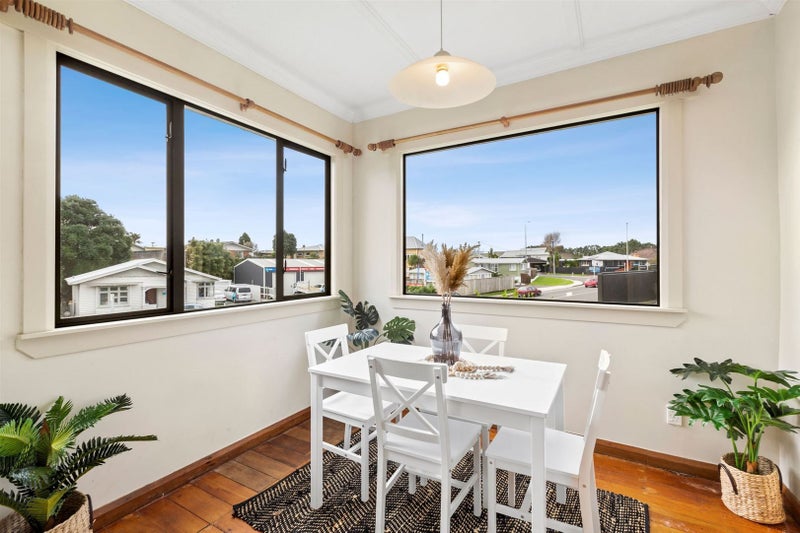 22 Northgate, Strandon, New Plymouth - Carousel 2