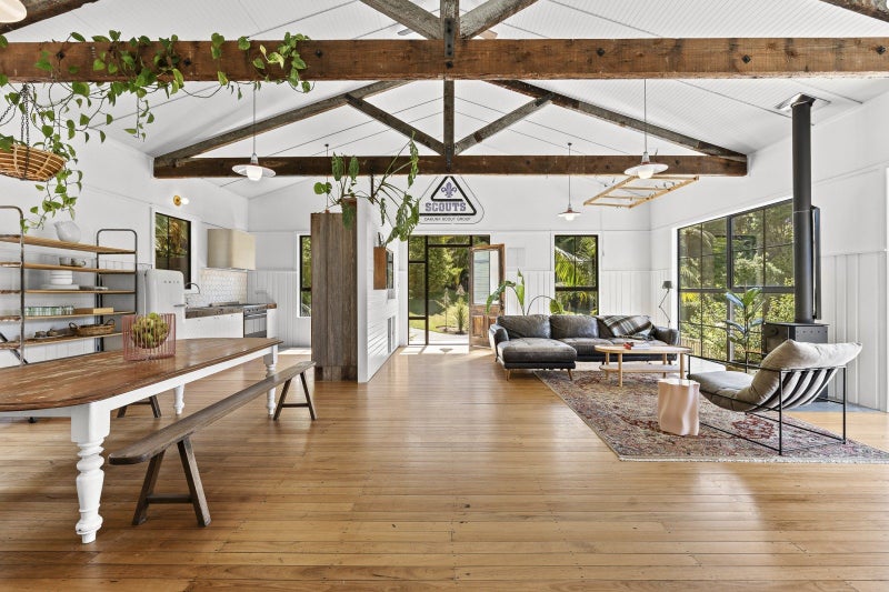 18 Dixon Street, Oakura - Carousel 1