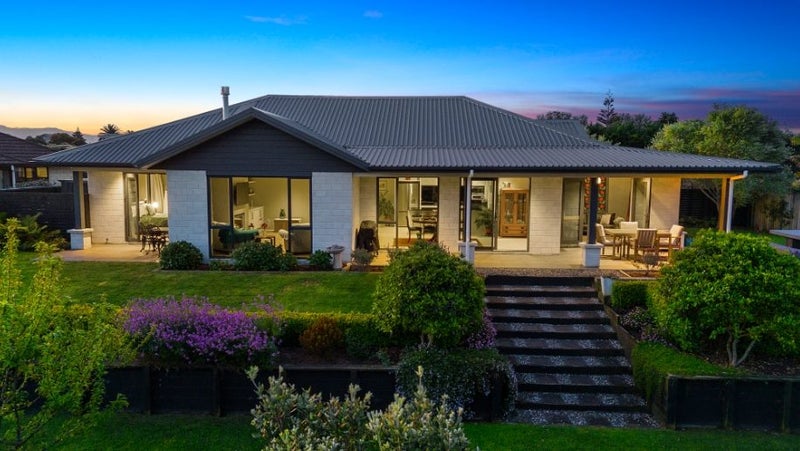 36 Titoki Road, Waikanae Beach, Waikanae - Carousel 1