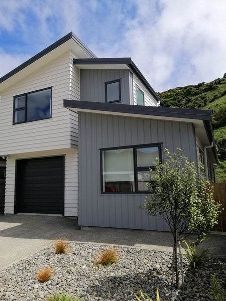 69 Melksham Drive, Churton Park, Wellington - Carousel 2