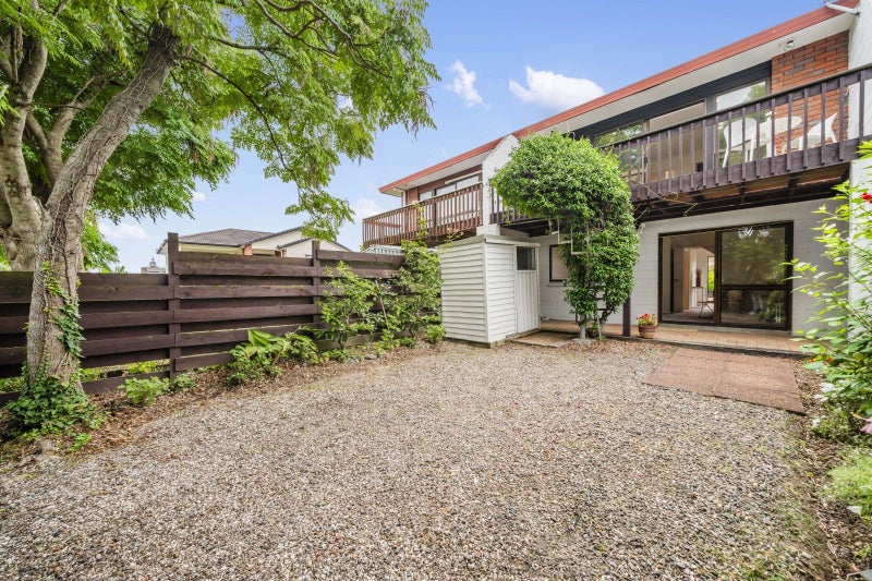 3/2B Jarman Road, Mount Wellington, Auckland - Carousel 1