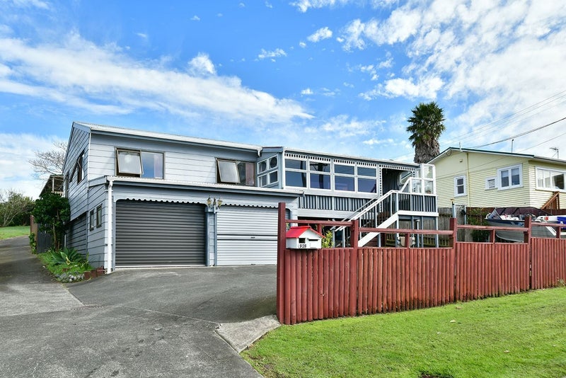 928A Whangaparaoa Road, Manly, Whangaparaoa - Carousel 1