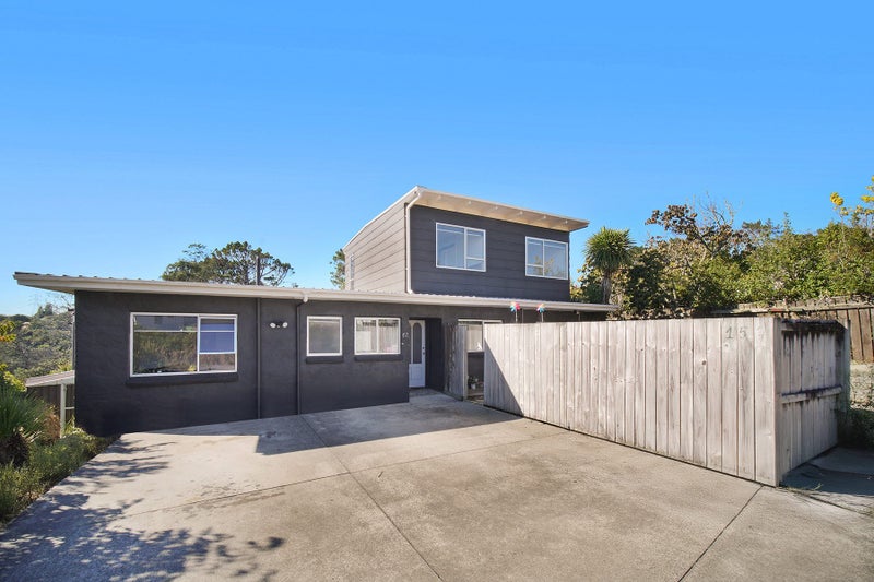157 Halsey Drive, Lynfield, Auckland - Carousel 1