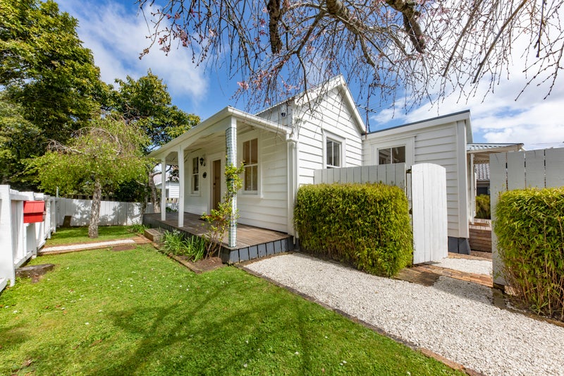 30 Cameron Street, Onehunga, Auckland - Carousel 2