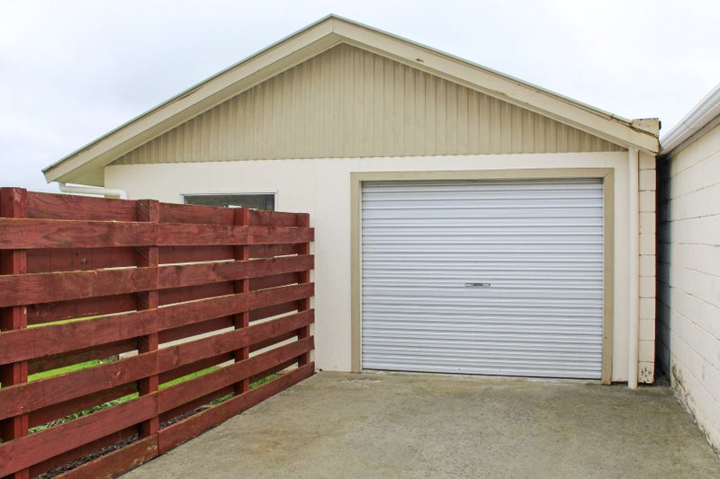 37 Humphries Place, Awapuni, Palmerston North - Carousel 12