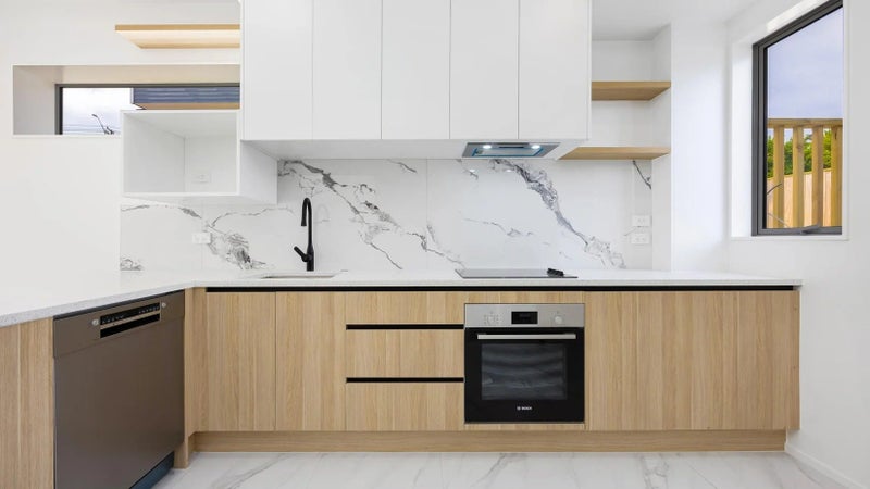 298B Sunset Road, Windsor Park, Auckland - Carousel 2