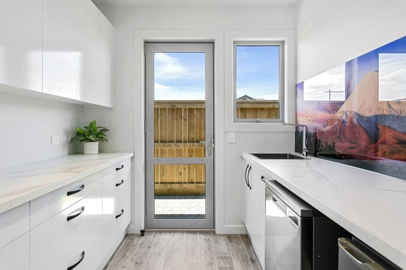 32 Wai Terrace, Wharewaka, Taupo - Carousel 33