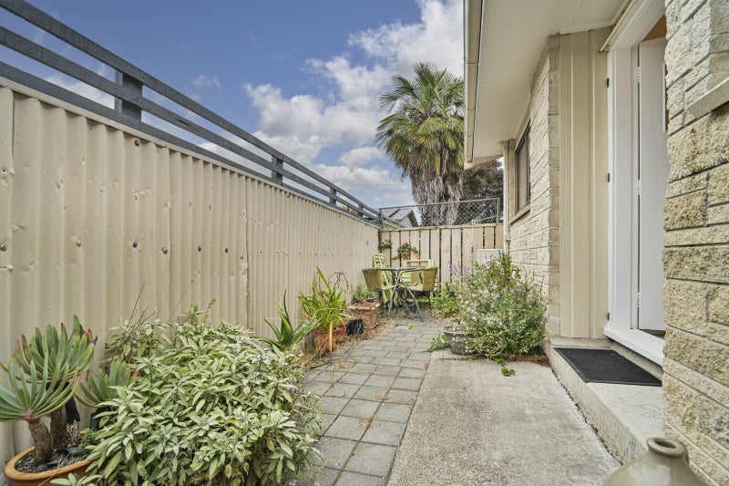 2/704 Charles Street, Raureka, Hastings - Carousel 10