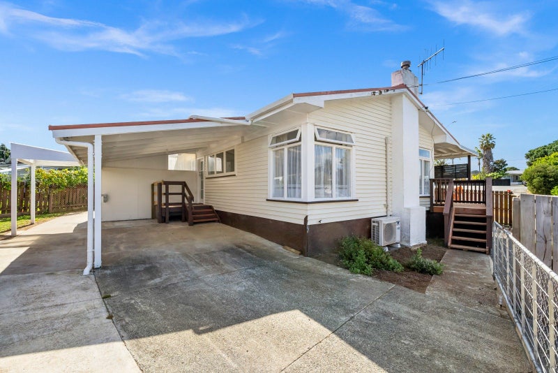 2A Ballagh Close, Onerahi, Whangarei - Carousel 1