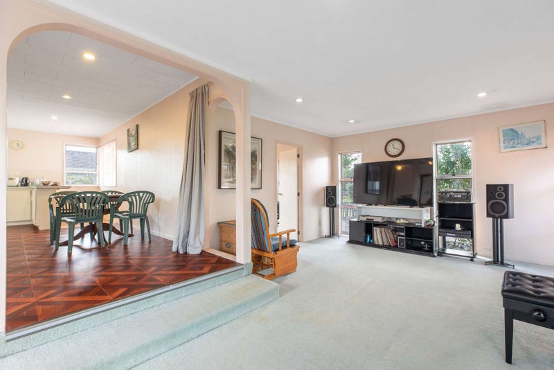 4 Blanche Way, Half Moon Bay, Auckland - Carousel 2