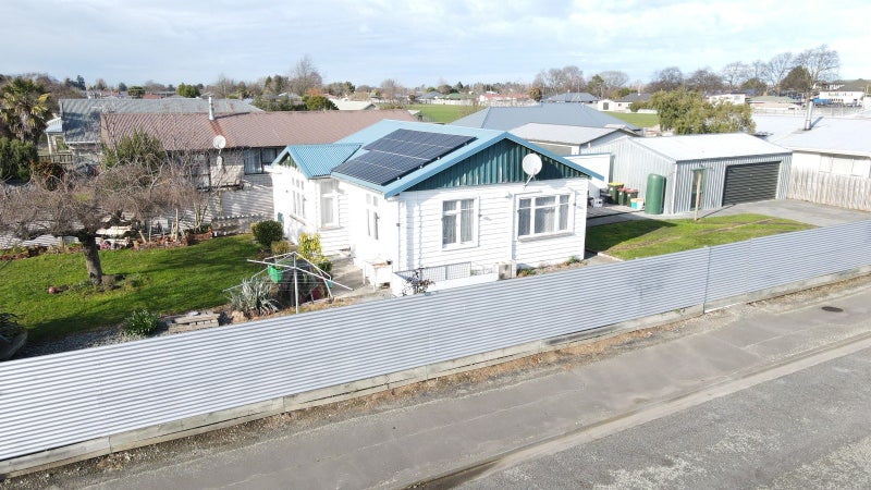 16 Princes Street, Netherby, Ashburton - Carousel 1