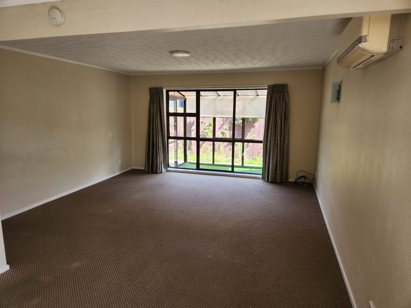 4/10 James Street, Plimmerton, Porirua - Carousel 2