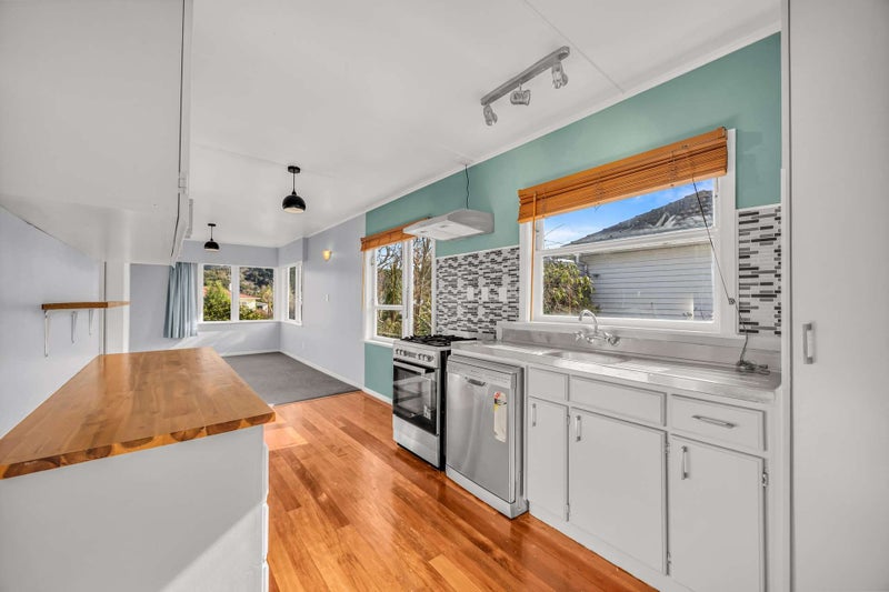 78 Frederick Street, Wainuiomata, Lower Hutt - Carousel 2