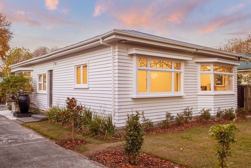 106 Mersey Street, St Albans, Christchurch - Carousel 1