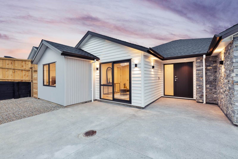 18 Kauri Gum Rise, Swanson, Auckland - Carousel 2
