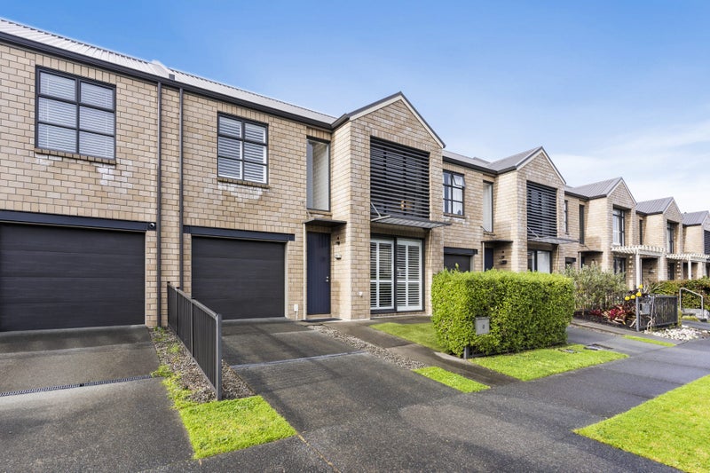 10 Ganley Terrace, Stonefields, Auckland - Carousel 2