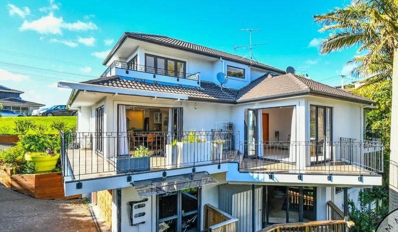 90 Pah Road, Cockle Bay, Auckland - Carousel 1